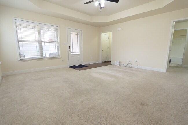 Photo - 349 Dovington Dr