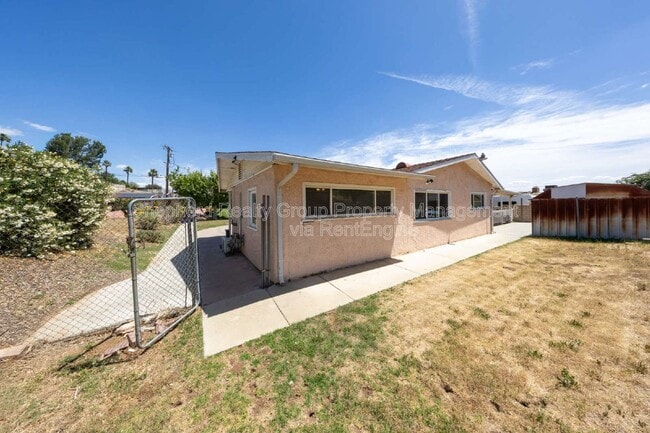 Photo - 6574 Valley Dr Unit 1