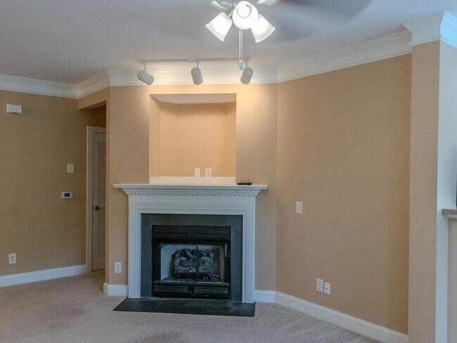 822 Providence Glen Dr Unidad 822