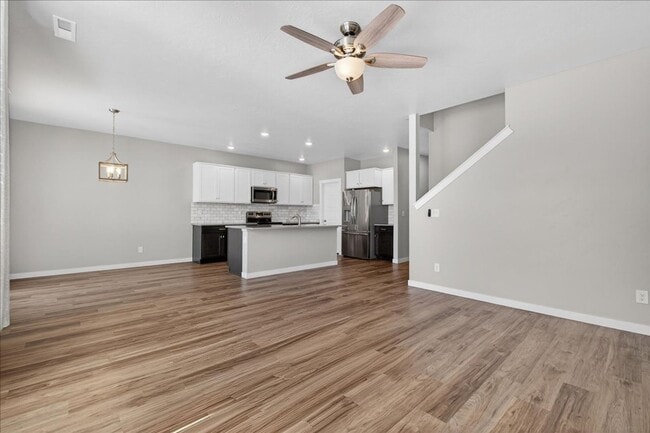 Photo - Luxury & Convenience: Newer 4 Bedroom, 2.5 Bath N. Meridian Home