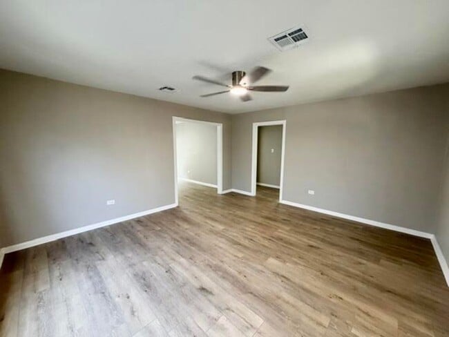 Photo - 3500 Leland Ave