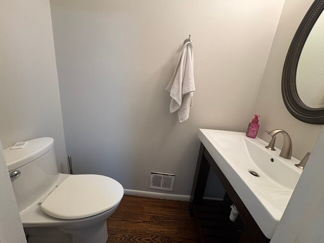 Photo - 16 Great Pines Ct