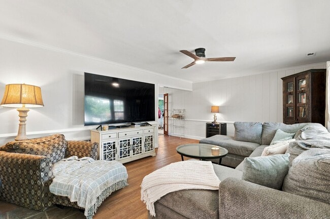 Photo - 12 N Greenfield Ave