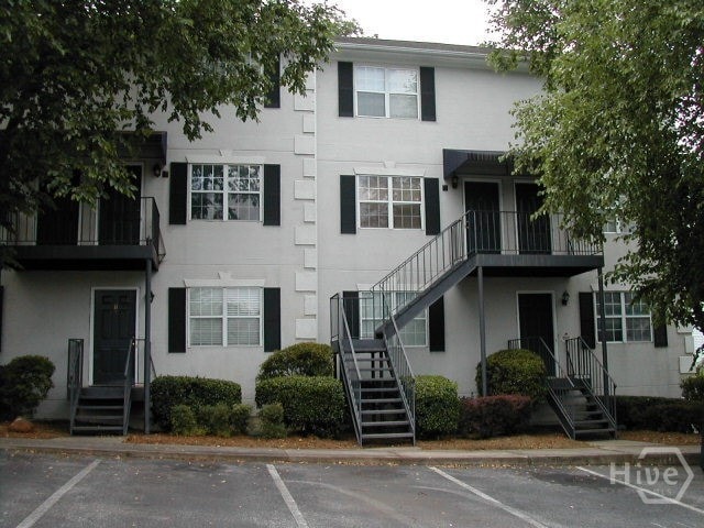 Building Photo - 188 Williams St Unit 16