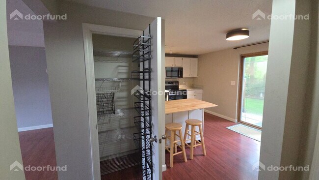Photo - 133 Green St