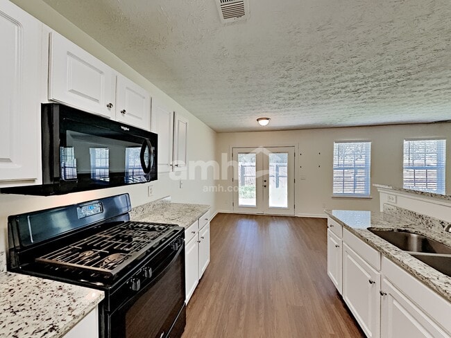 Photo - 361 Red Maple Way