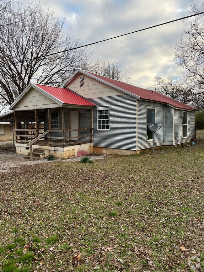 Building Photo - 312 Martin Ln Rental