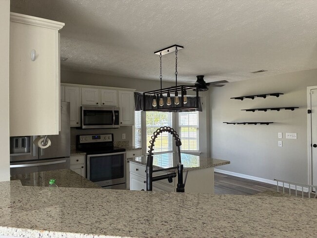 Photo - Walker Woods, large 4 BD and 2.5 BA