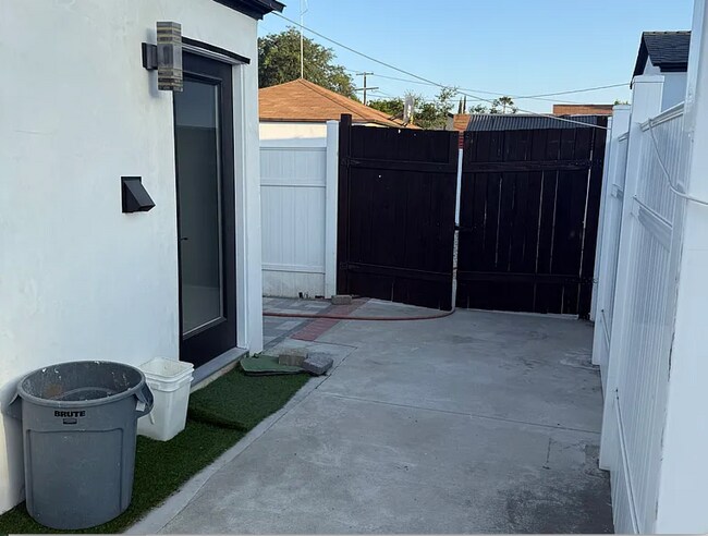 Photo - 7538 Gaviota Ave House