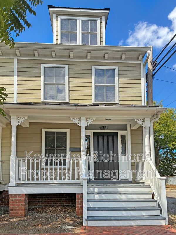 Building Photo - 708 Albemarle St