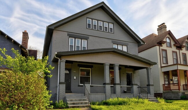 Building Photo - 1515 Hawthorne Ave