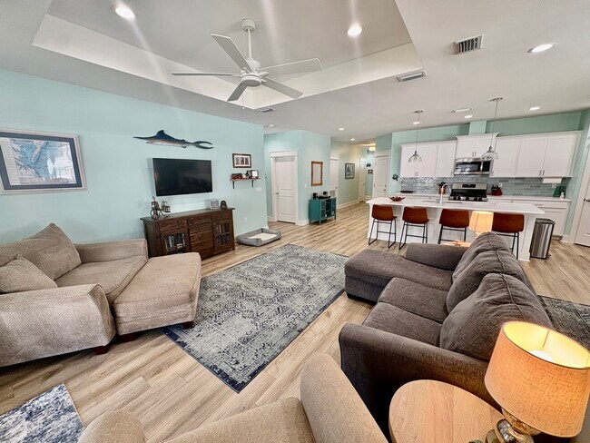 Photo - 454 Locksley Dr