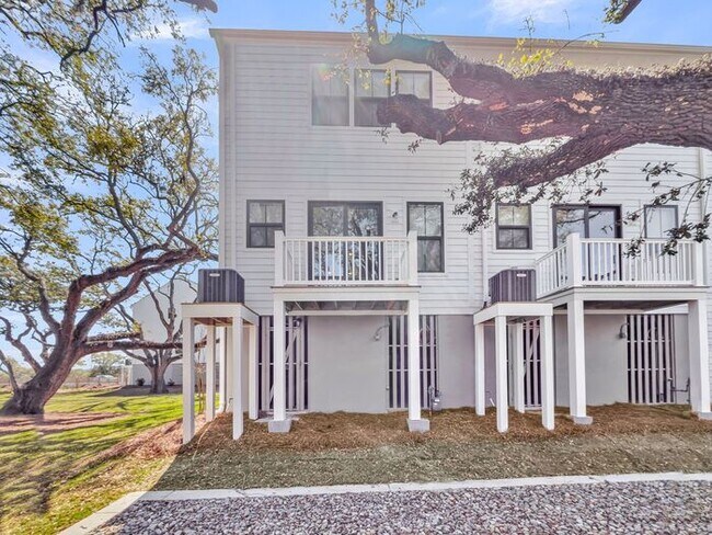 Photo - 4275 O'Hear Ave