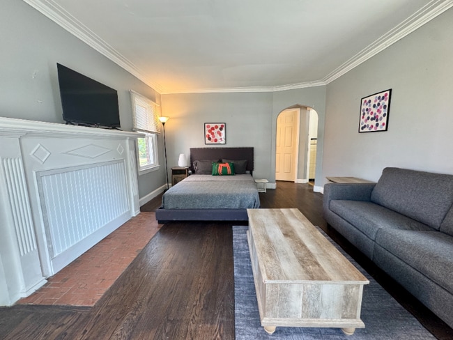 Photo - 5284 Devonshire Rd