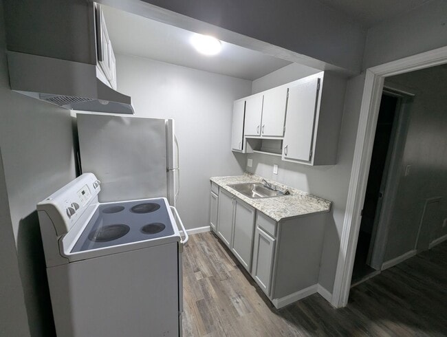 Photo - Woodland Arms Apartments