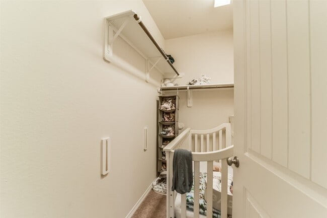 Photo - 1517 Miles Oaks Pl