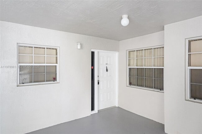 Photo - 2871 N Oakland Forest Dr Unit 210