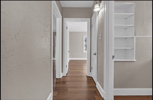 Photo - 3129 Hillis St