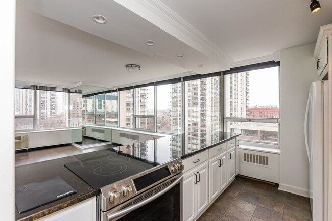Photo - 70 W Burton Pl Unit 807f