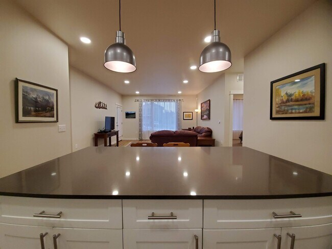 Photo - 2222B Willow Dr