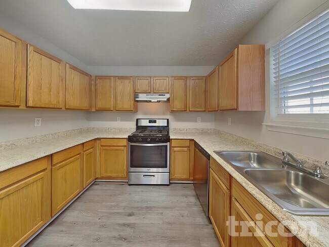 Photo - 4282 Marci St