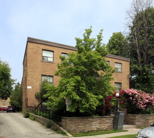 Photo - 90-92 James St