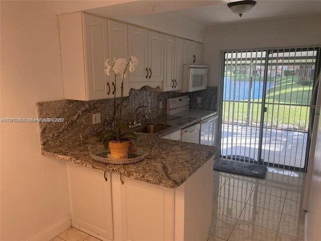 Photo - 200 Wimbledon Lakes Dr Unit 200