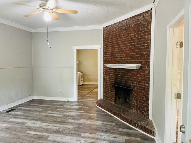 Photo - Cute as a button! 2 bed, 1 full bath, renovated cottage, hardwood floors, large porch, lots of ch...