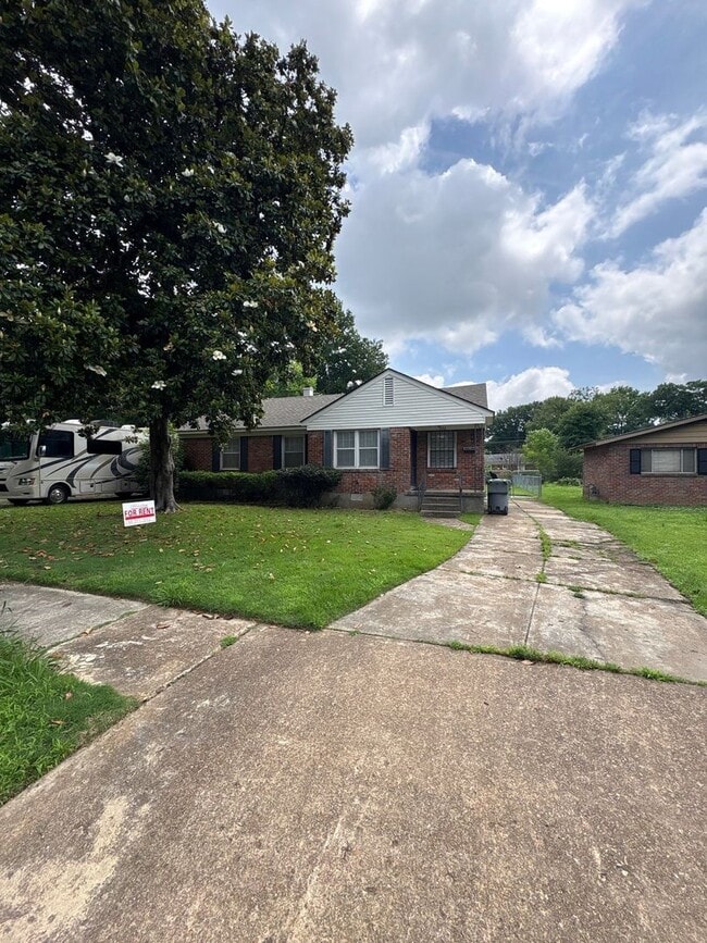 Photo - Newly Renovated Home - East Memphis