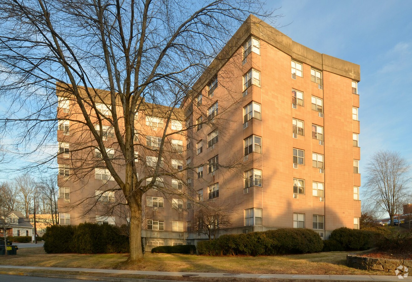 Northern Westchester Hospital Staff Housing - Northern Westchester Hospital Staff Housing Apartments