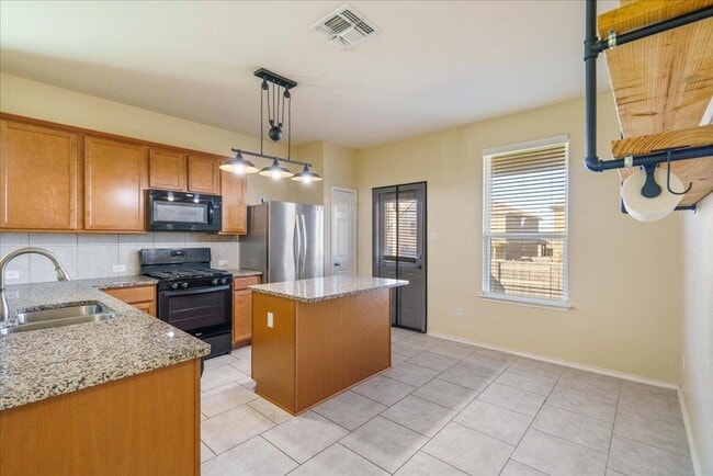 Photo - 194 Yellowbark St