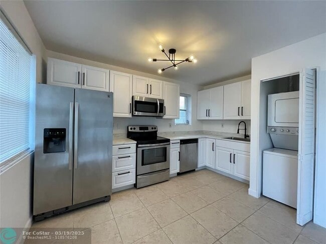 Photo - 4071 N Dixie Hwy Apartment Unit 20