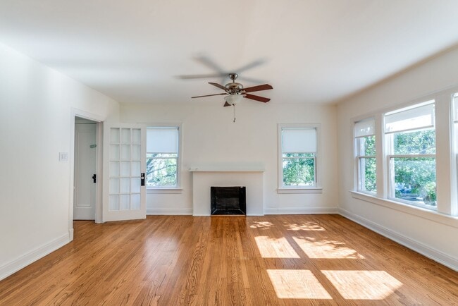 Photo - Charming 2-Bedroom Duplex in Mahncke Park