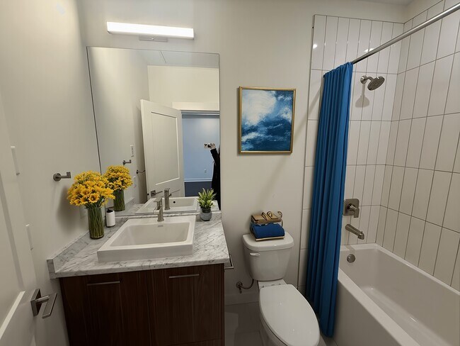 Photo - 5382-200 200 St