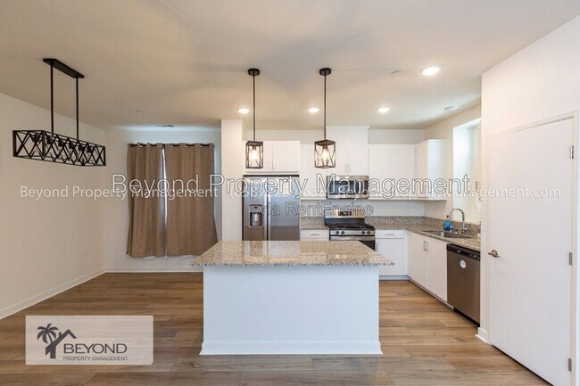 Photo - 5461 Seacliff Pl