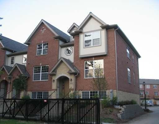 Photo - 204 River Front Dr Townhome