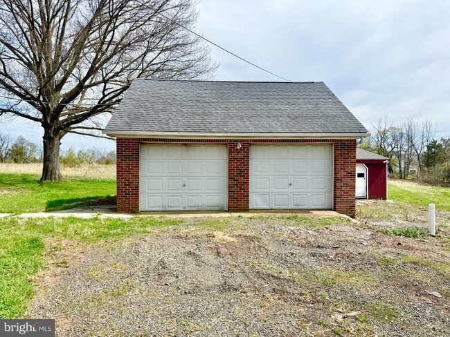 Photo - 330 Gilbertsville Rd