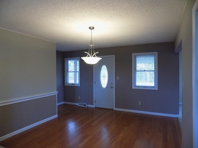 Photo - 13590 Howard Rd