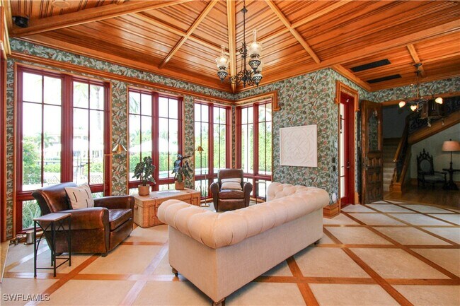 Photo - 730 21st Ave S