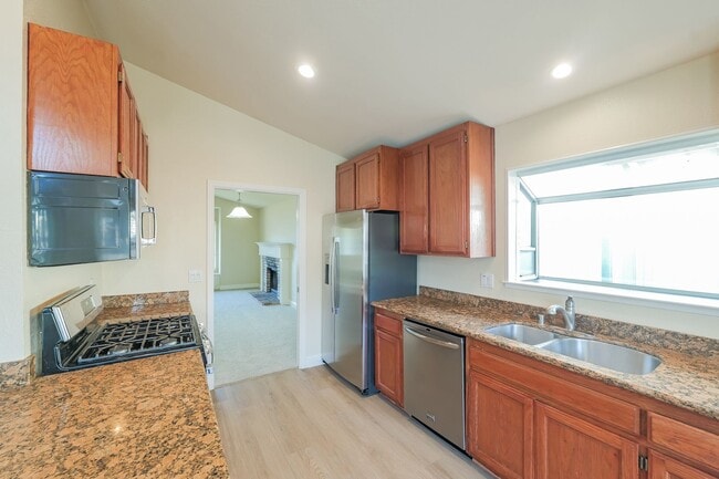 Photo - PURE Property Management Presents: Well-maintained 3-bedroom, 2-bath home in Cloverdale!