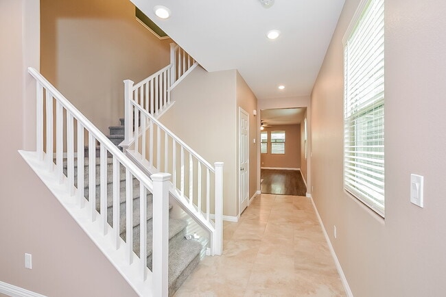Photo - 878 Cherry Glen Pl