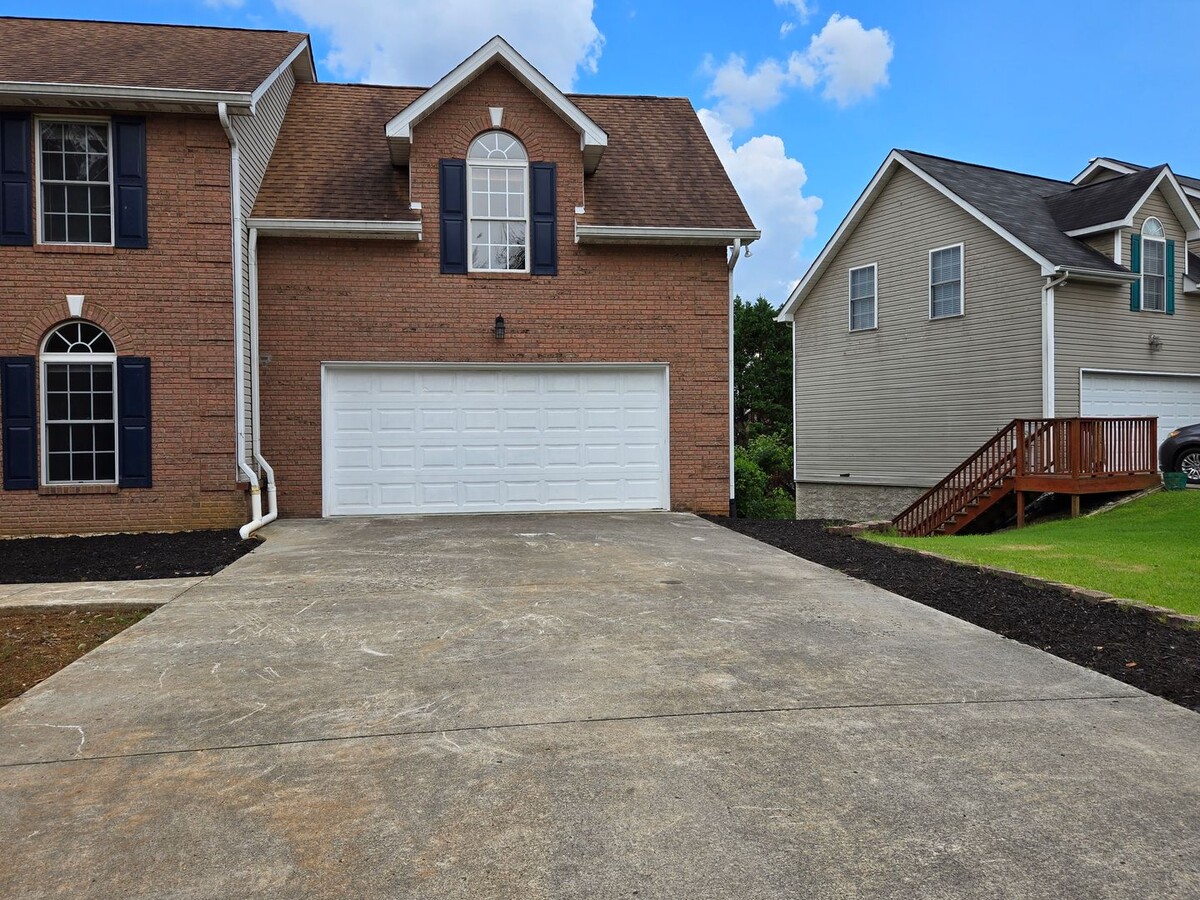 Powell 37849 - 4 bedroom 3.5 bath - call S... - Powell 37849 - 4 bedroom 3.5 bath - call S... Casa