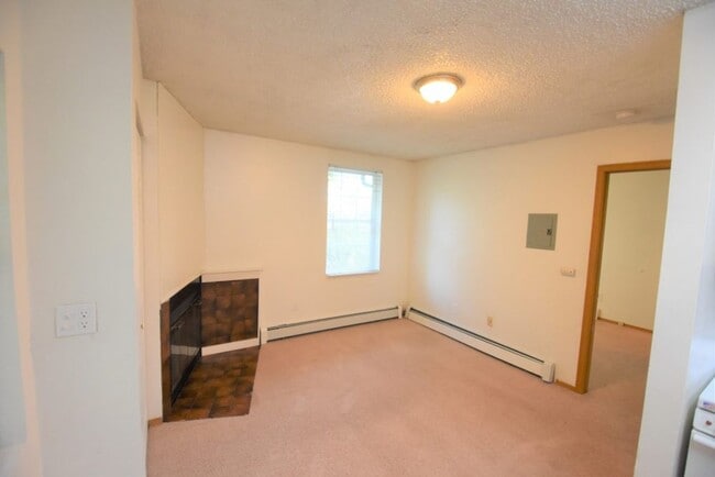 Photo - 1 bd apt in 7 unit complex on The Hill. Unit 7