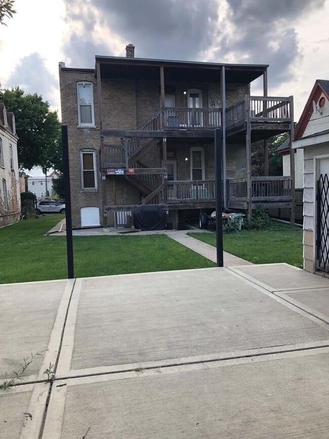 Photo - 2311 S Central Park Ave Unidad 1