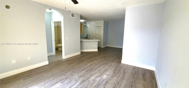 Photo - 704 Belmont Ln Condo Unit 704