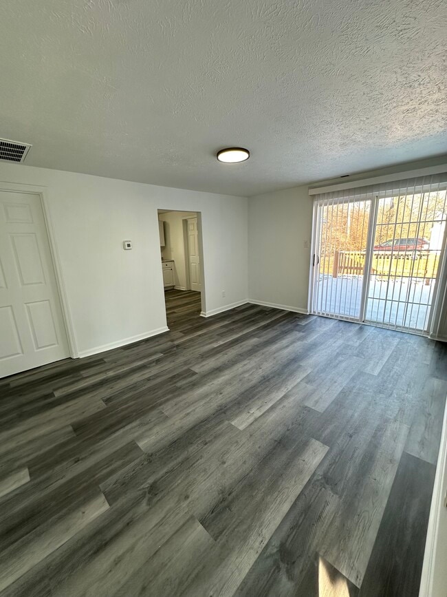 Photo - 3018 Alice Ave