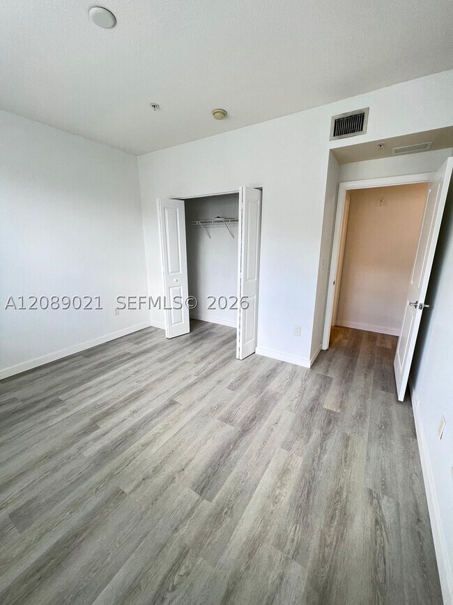 5980 W Sample Rd Unit 301