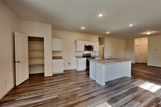 Photo - 617 Colgate Cir