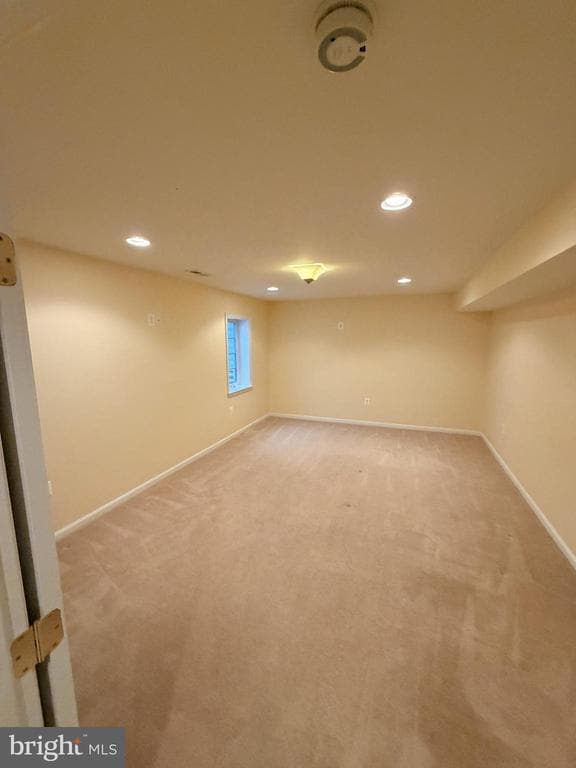 Building Photo - 8050 Settle Ct Unit B