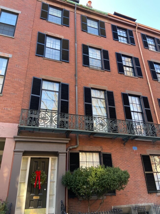 Photo - 4 Louisburg Sq Unit PH
